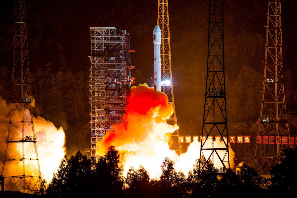 中国将发射"天琴一号"卫星：在太空探测引力波